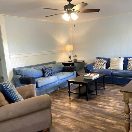 Tucked Away Newly Renovated 2 Bedroom/ 1 Bath Sleeps 8 Beaufort Bagian luar foto