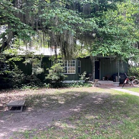 Tucked Away Newly Renovated 2 Bedroom/ 1 Bath Sleeps 8 Beaufort Bagian luar foto