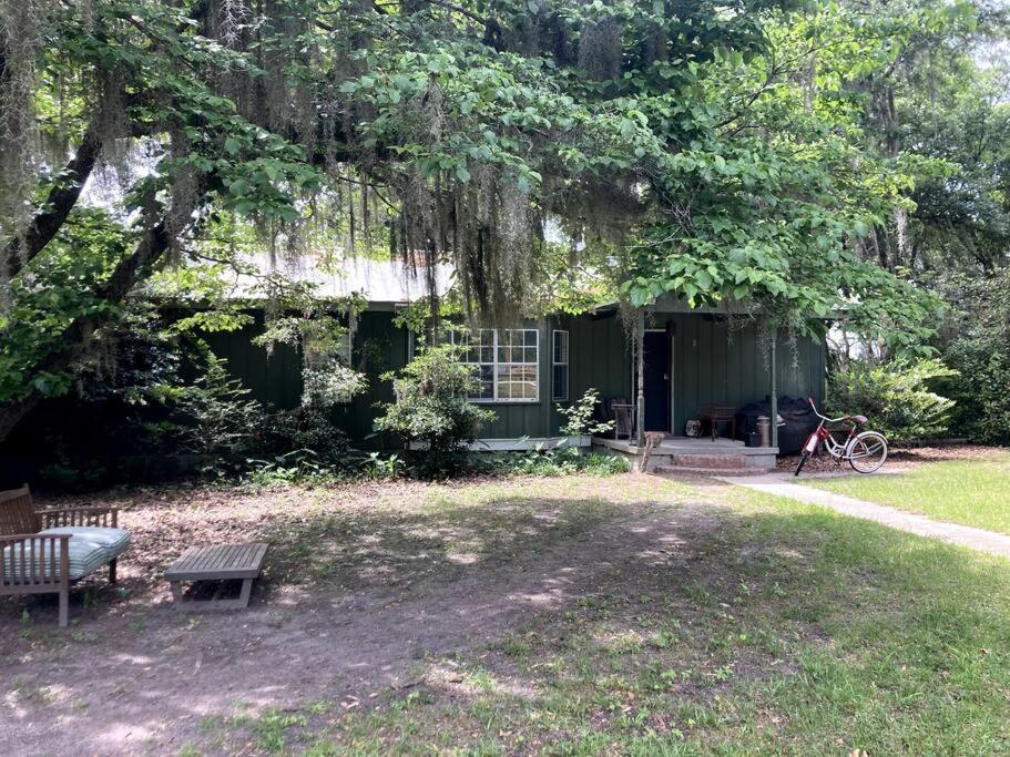 Tucked Away Newly Renovated 2 Bedroom/ 1 Bath Sleeps 8 Beaufort Bagian luar foto